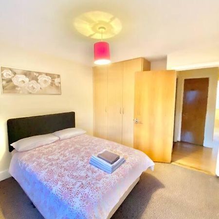 2 Bed Apartment In City Centre Dublin Exterior foto