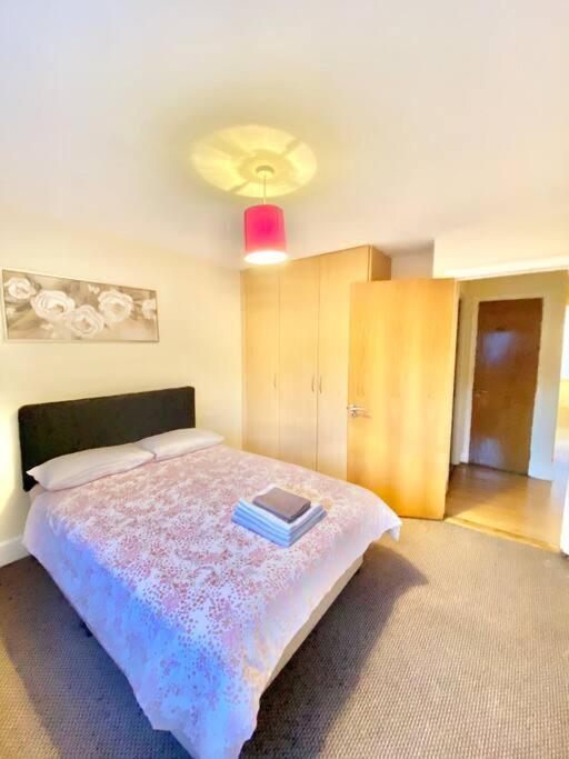 2 Bed Apartment In City Centre Dublin Exterior foto